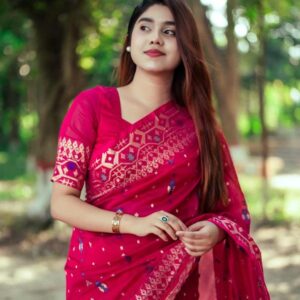 তোমার প্রিয় শাড়ি